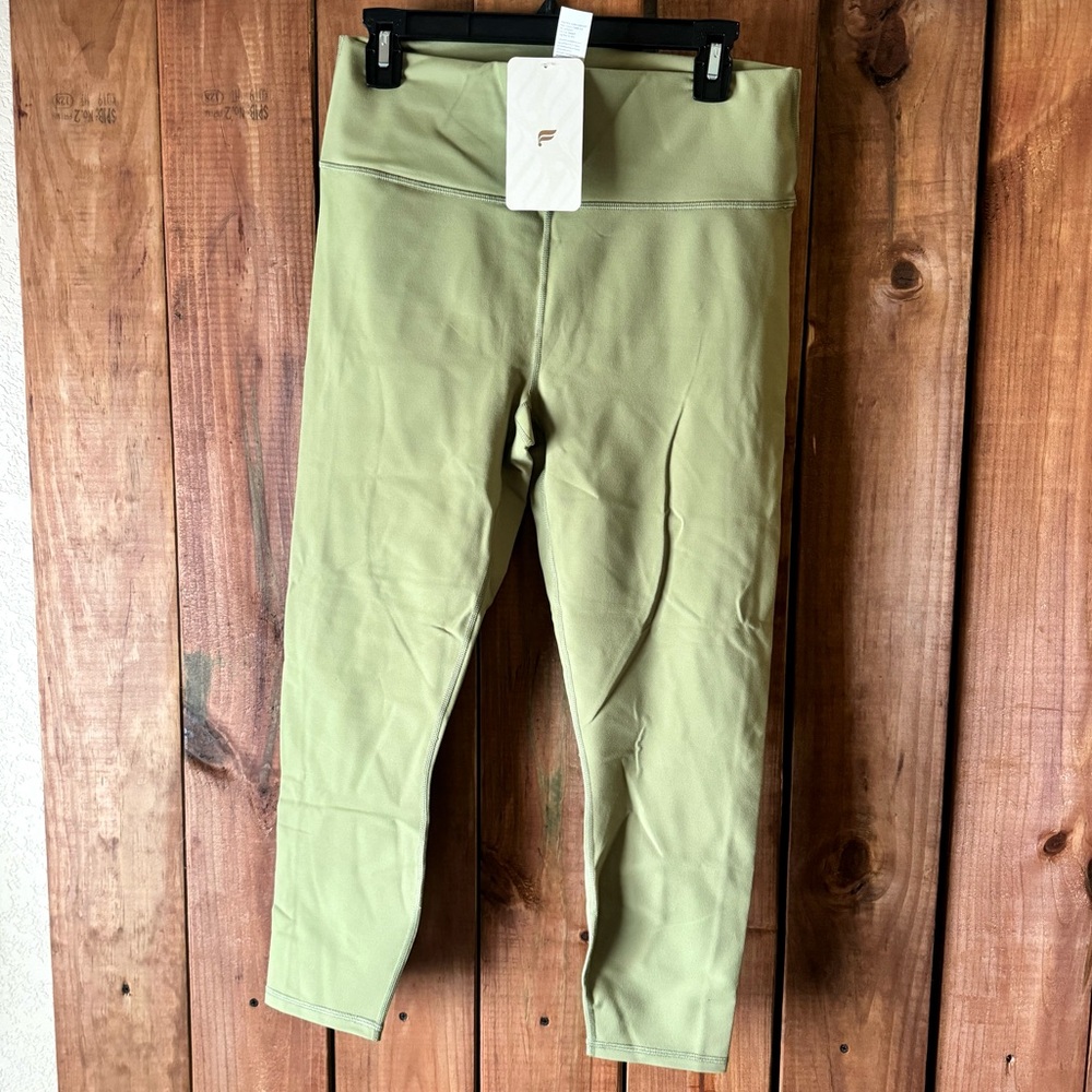 Green Fabletics Leggings